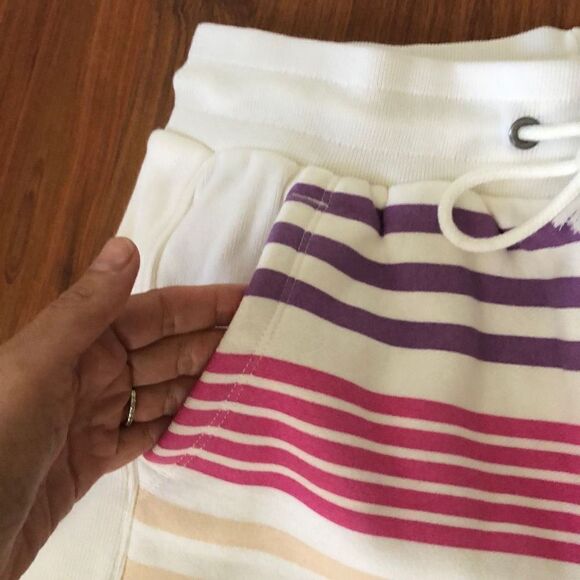 Champion Striped sweat, shorts, size small - Picture 2 of 4